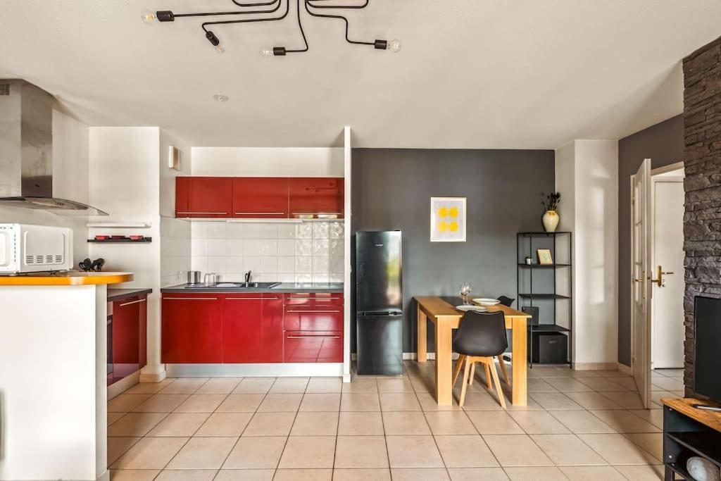 T2 Paisible Vaise, Avec Parking Metro Direct Bellecour Apartamento Lyon Exterior foto
