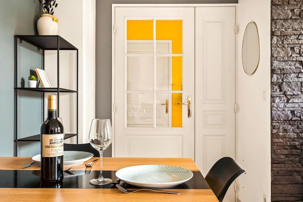 T2 Paisible Vaise, Avec Parking Metro Direct Bellecour Apartamento Lyon Exterior foto